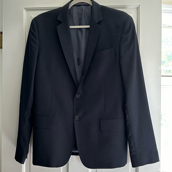 Men’s navy blazer